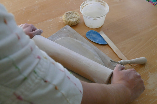 Make Your Own Ceramic Paint Palette with Christina Lacey